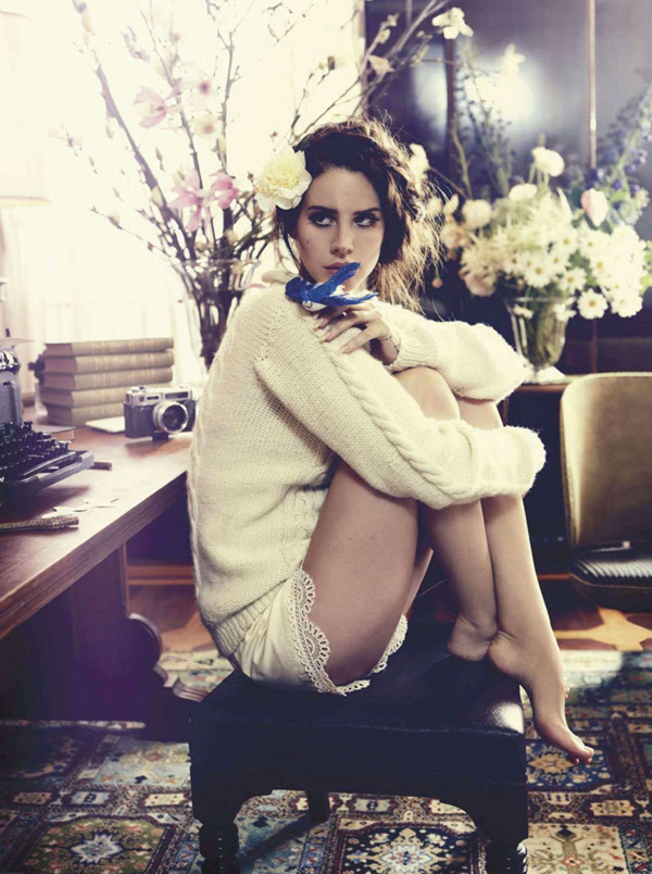 lana-del-rey-nicole-bentley-vogue-australia-02.jpg