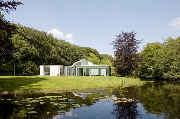 villa-4-0-by-dick-van-gameren-architects-04.jpg