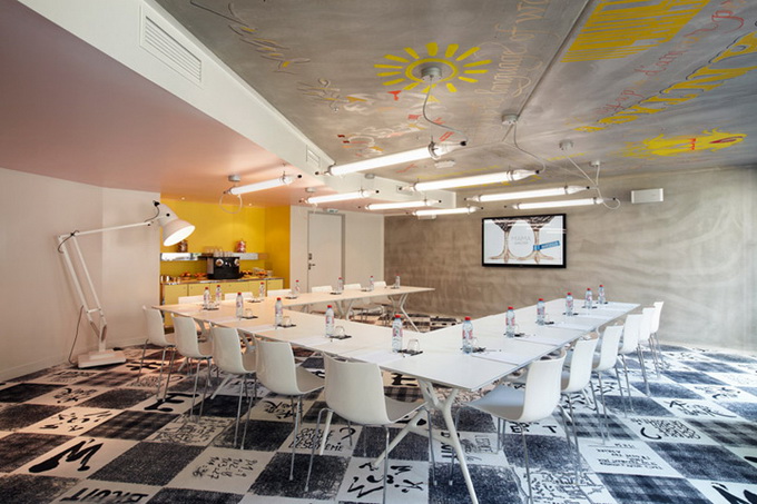 MAMA-shelter-hotel-by-Philippe-Starck-Marseille-10.jpg