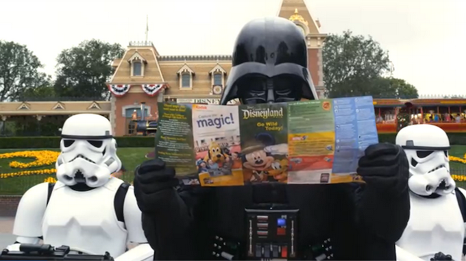 disneyparksdarthvader_02.png