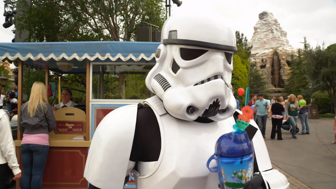 disneyparksdarthvader_08.png