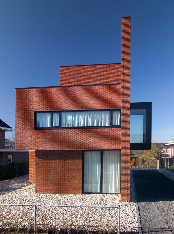 brick-wall-house-02.jpg