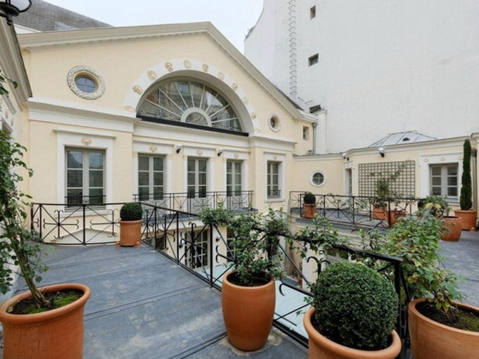 gerard-depardieu-parisian-mansion-1-600x455.jpg