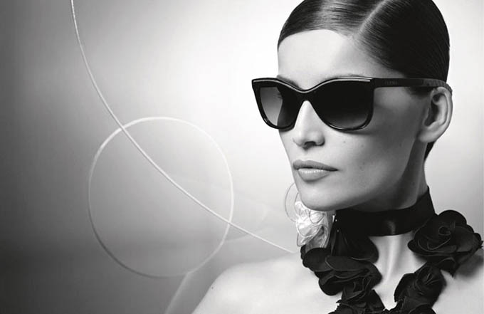Laetitia-Casta-Karl-Lagerfeld-Chanel-Eyewear-02.jpg