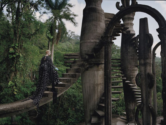 TildaSwintonTimWalkerWMagazine08.jpg