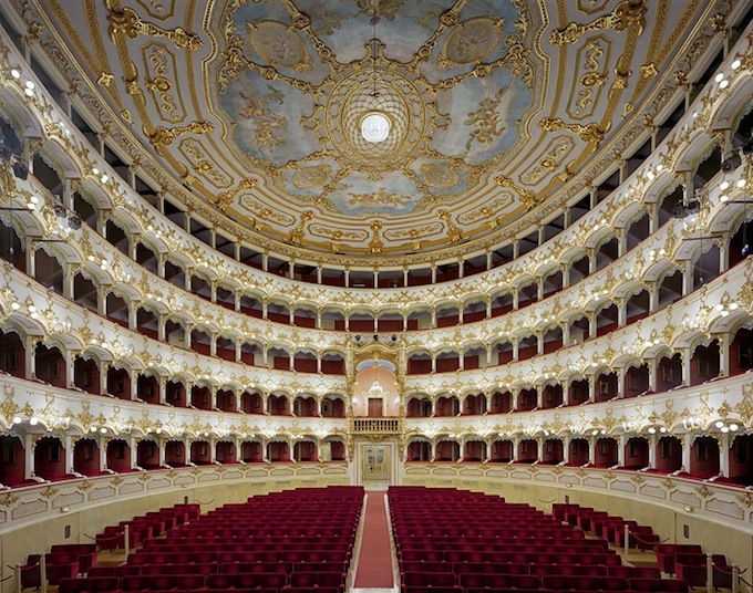 opera_theatre16.jpg
