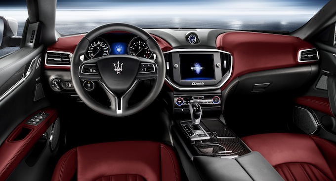 Ermenegildo Zegna разработает дизайн для суперкаров Maserati