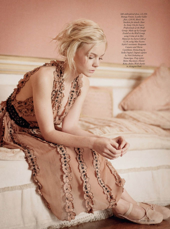 Carey Mulligan Harpers Bazaar UK June 2013-007.jpg