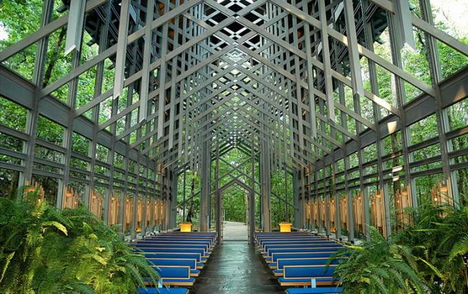 Thorncrown-Chapel1-640x484.jpg