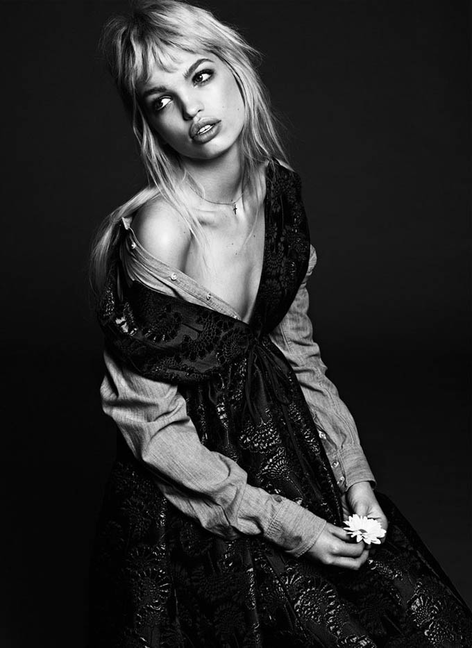 daphne-groeneveld-twin-magazine2.jpg