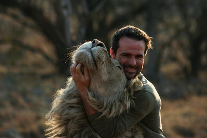 kevinrichardsonthelionwhisperer10.jpg