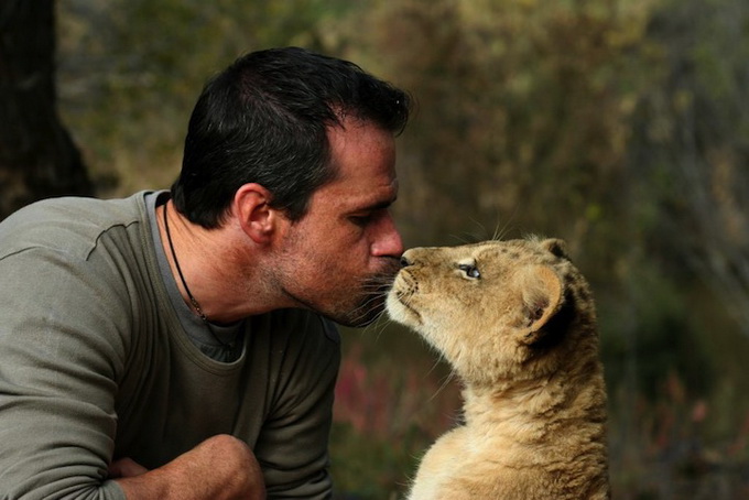 kevinrichardsonthelionwhisperer2.JPG