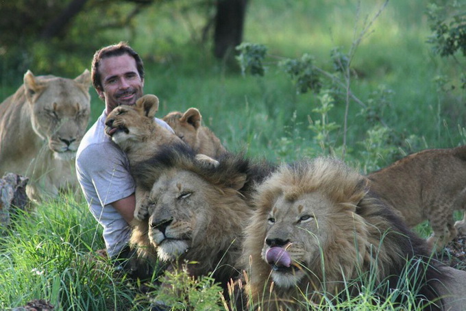 kevinrichardsonthelionwhisperer5.jpg