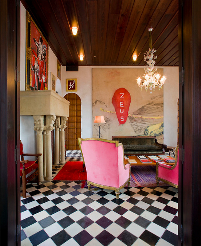 the-pink-palazzo-chupi-03-600x403.png