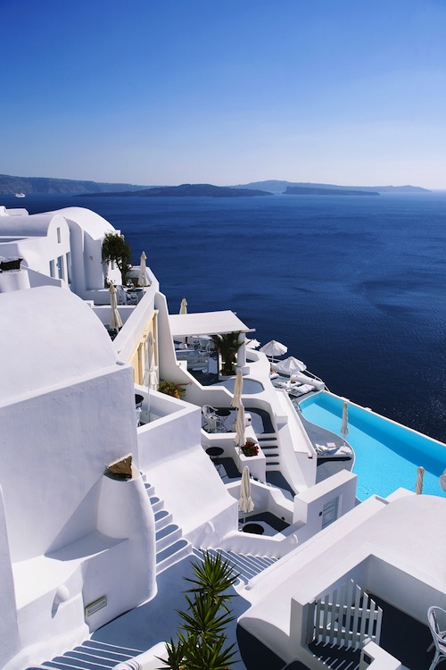 Kirini_Oia_Santorini_01.jpg