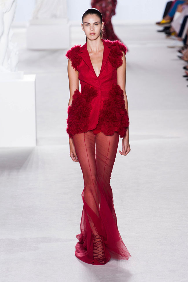 giambattista-valli-couture-fall-2013-17.jpg