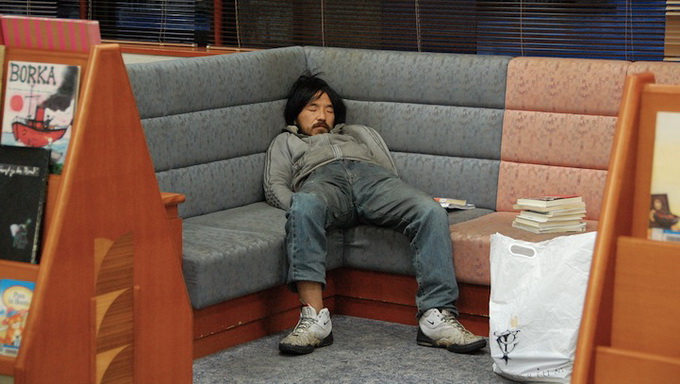 peoplesleepinginlibraries4.jpg