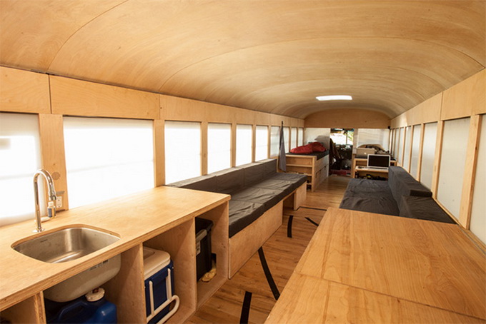 Restored-Bus-Mobile-Home-640x397.jpg