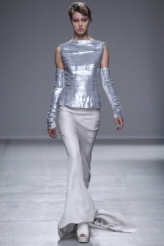 650x974xgareth-pugh-spring-2014-17.jpg.pagespeed.ic.DCJEVy1-tt.jpg