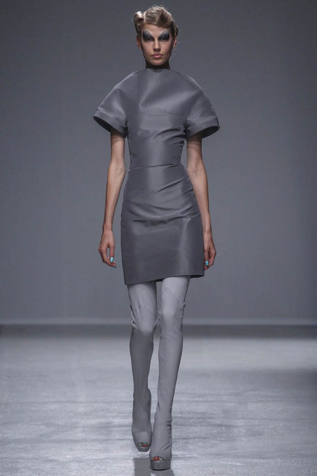 gareth-pugh-spring-2014-10.jpg