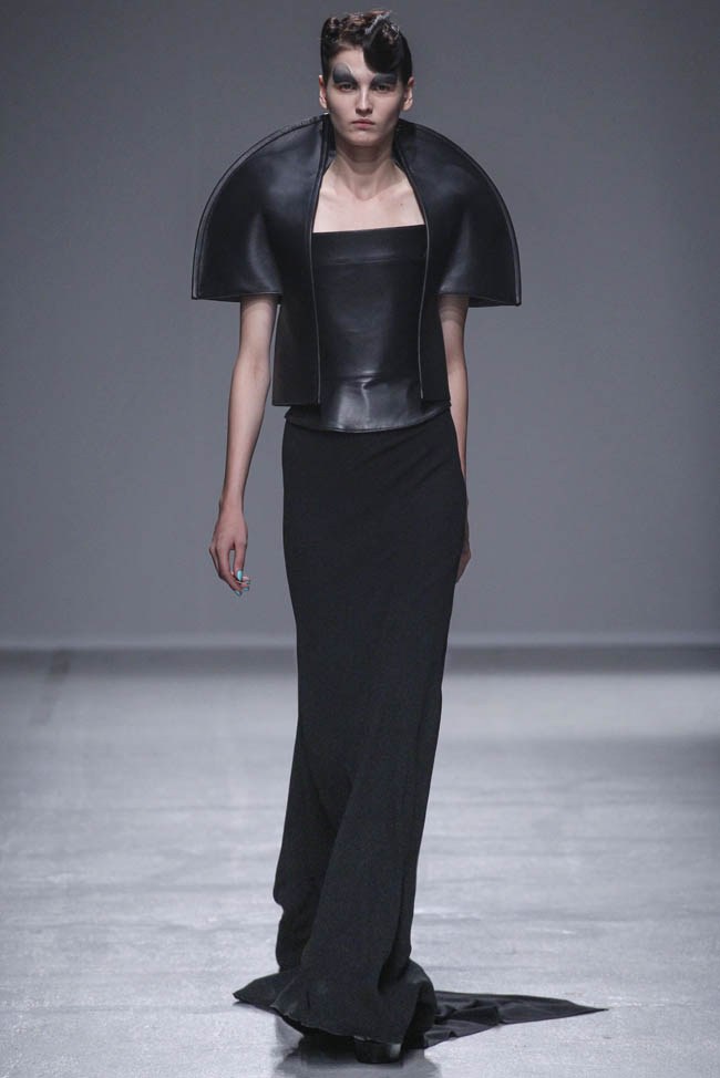 gareth-pugh-spring-2014-14.jpg