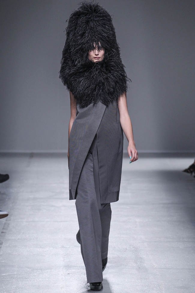 gareth-pugh-spring-2014-16.jpg