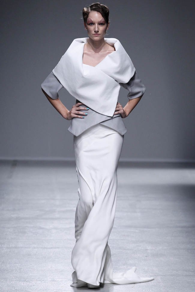 gareth-pugh-spring-2014-2.jpg