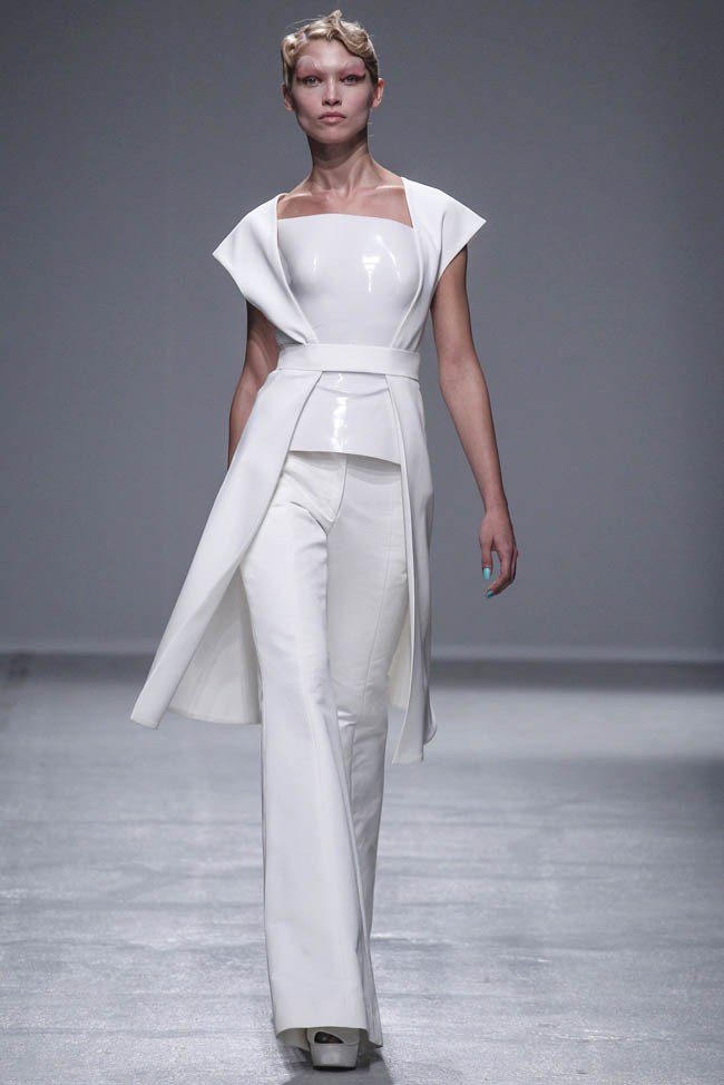 gareth-pugh-spring-2014-22.jpg