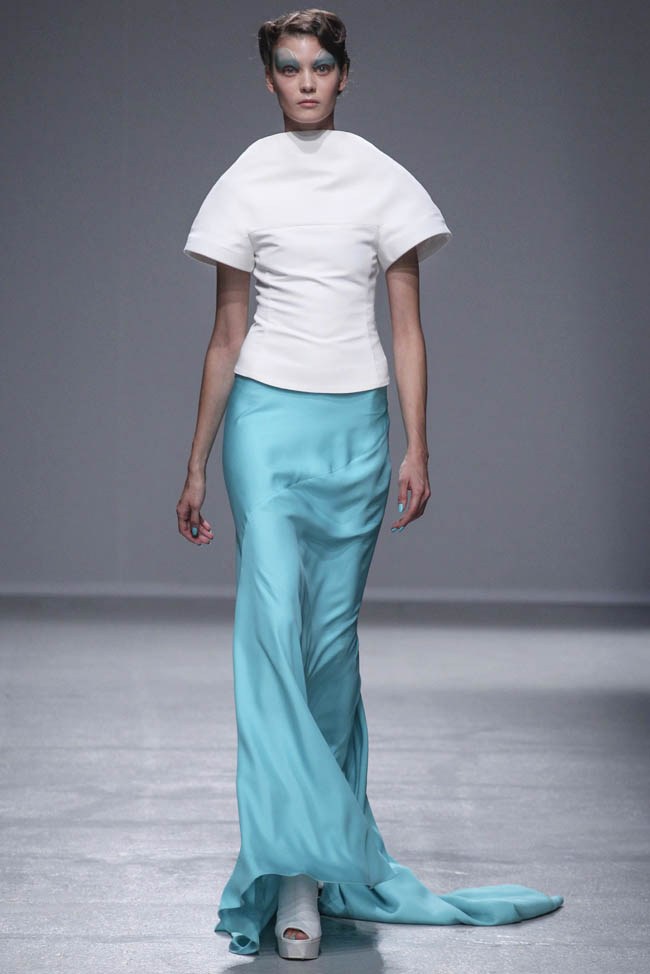 gareth-pugh-spring-2014-24.jpg