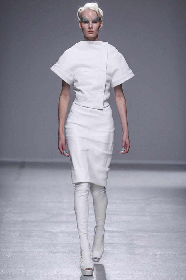 gareth-pugh-spring-2014-25.jpg