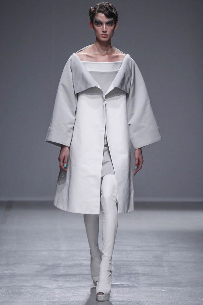 gareth-pugh-spring-2014-28.jpg