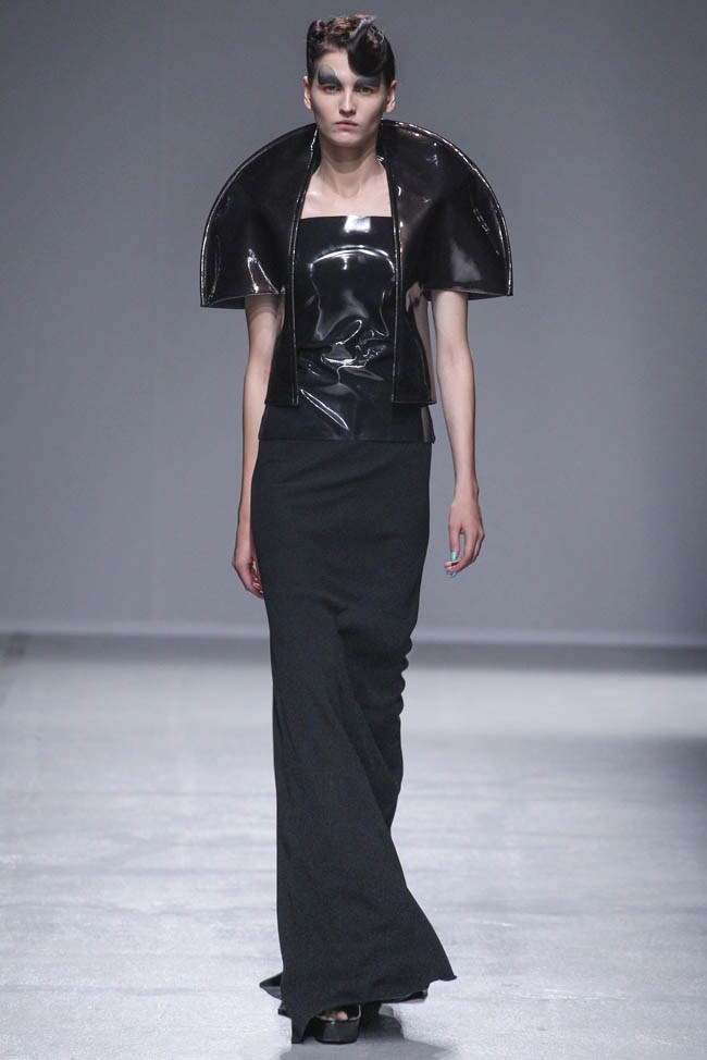 gareth-pugh-spring-2014-32.jpg