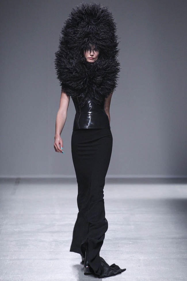 gareth-pugh-spring-2014-35.jpg