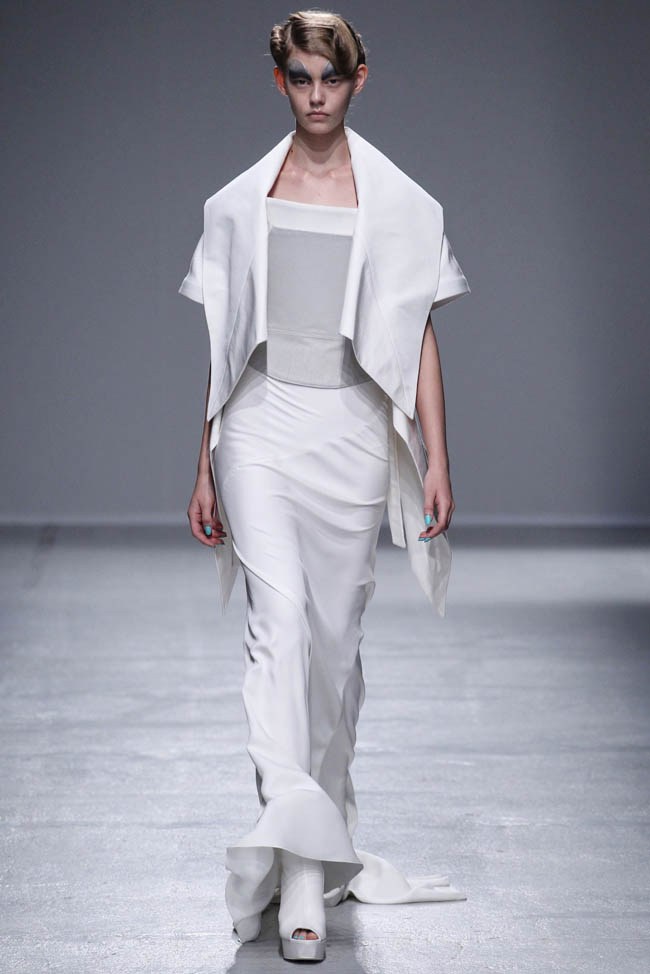 gareth-pugh-spring-2014-4.jpg