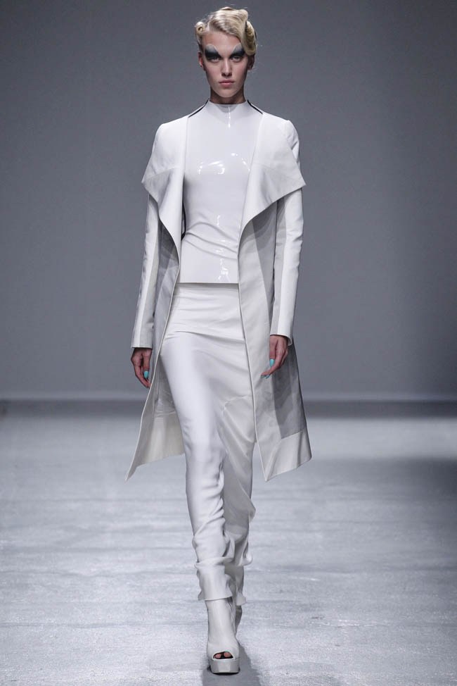 gareth-pugh-spring-2014-6.jpg