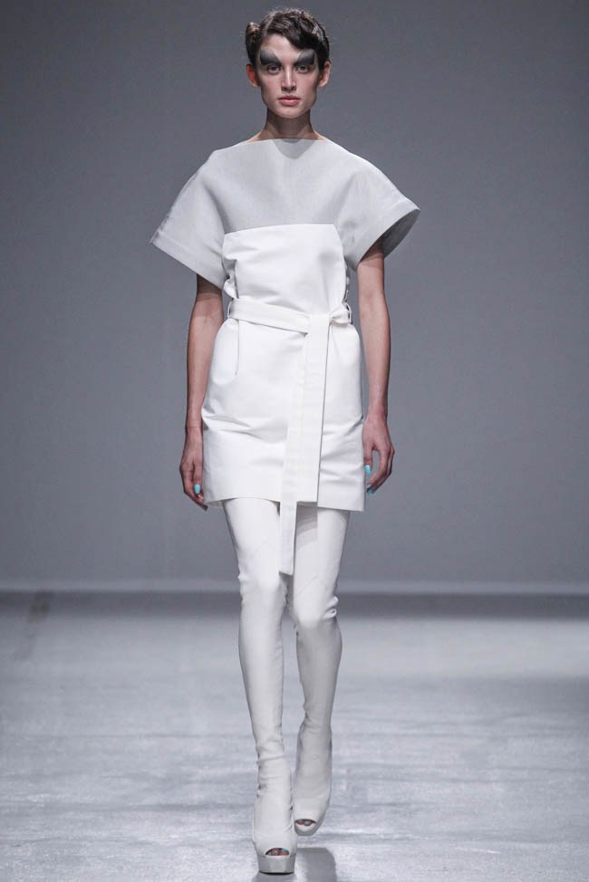 gareth-pugh-spring-2014-7.jpg