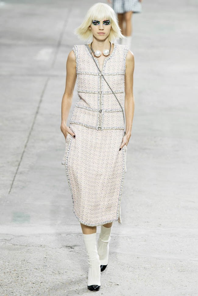 chanel-spring-2014-20.jpg