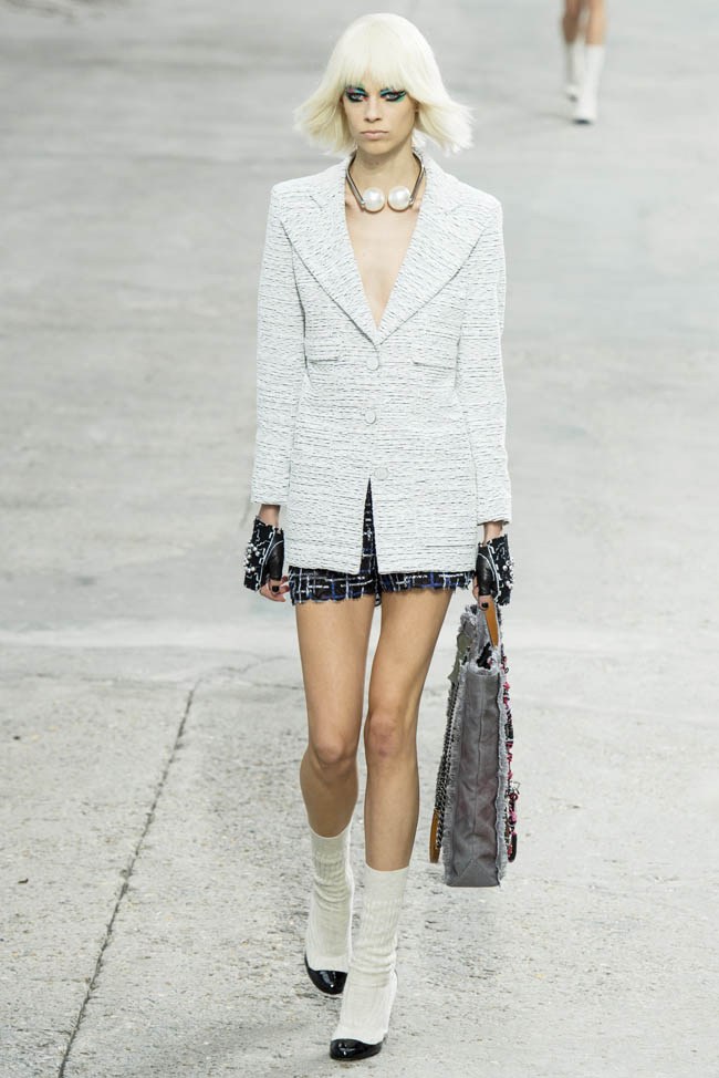 chanel-spring-2014-35.jpg
