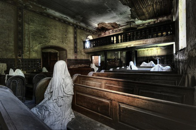 niki-feijen-disciple-of-decay-01-600x392.jpg