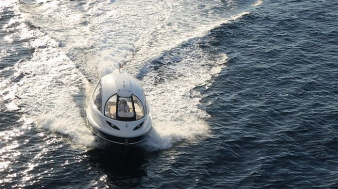 Jet-Capsule-Yacht-1-640x366.jpg