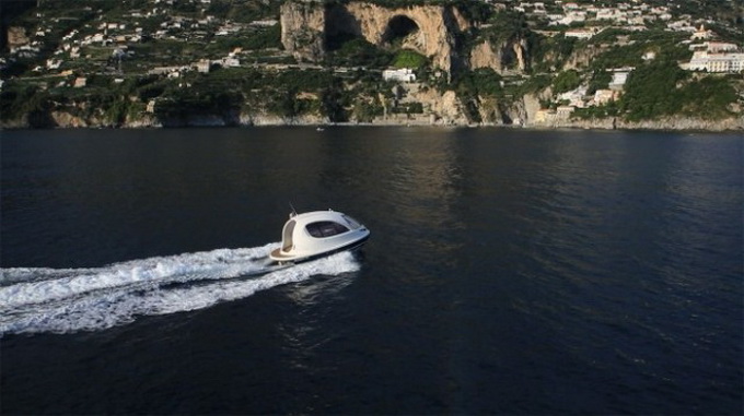 Jet-Capsule-Yacht-1-640x368.jpg