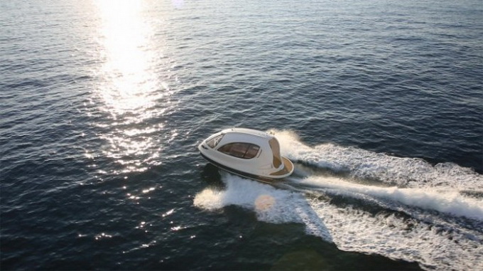 Jet-Capsule-Yacht-1-640x372.jpg