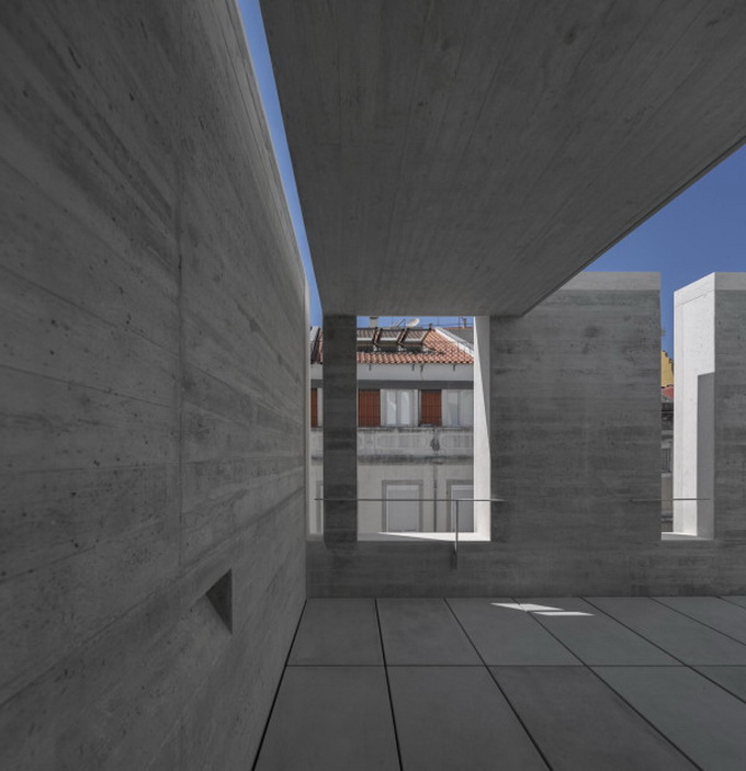 lisbon-house-architecture-01-600x904.jpg