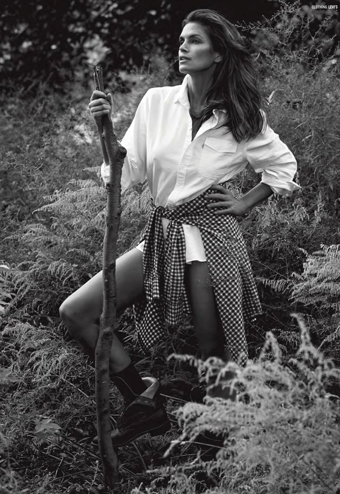 Cindy-Crawford-V-Magazine-Sebastian-Faena-05.jpg
