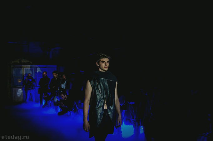 21-etoday-19-10-2013-PIROSMANI.jpg