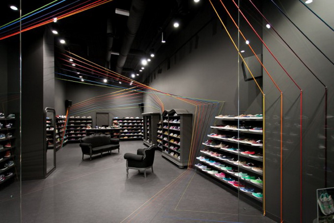 Run-Colors-Sneaker-Store-1-640x438.jpg