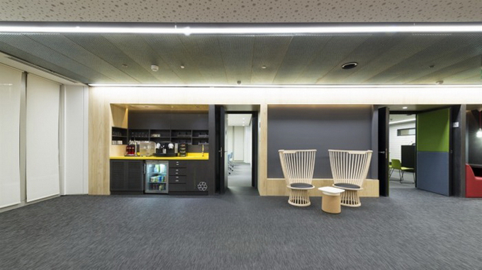 Google-Madrid-Jump-Studios-02.jpg