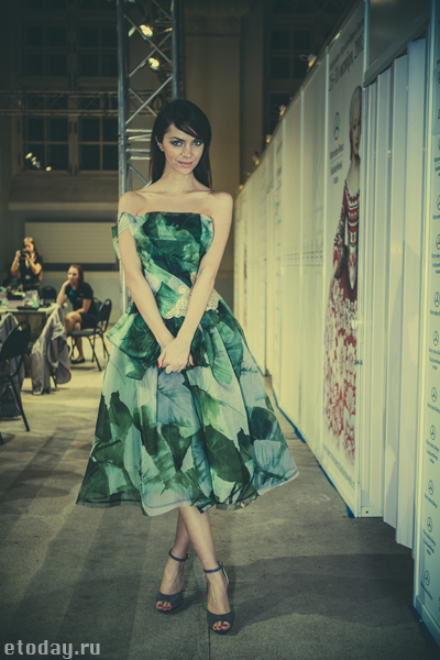 etoday-MBFW ss14-backstage-2.jpg
