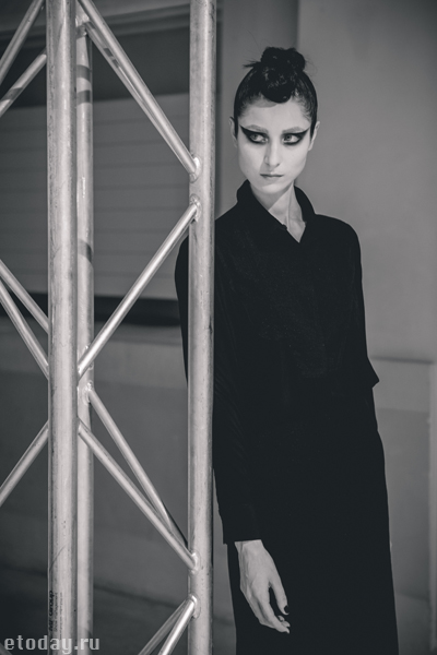 etoday-MBFW ss14-backstage-29.jpg