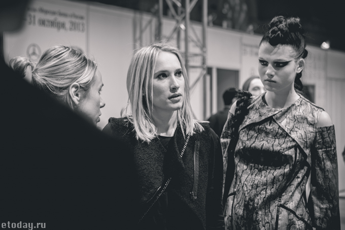 etoday-MBFW ss14-backstage-38.jpg